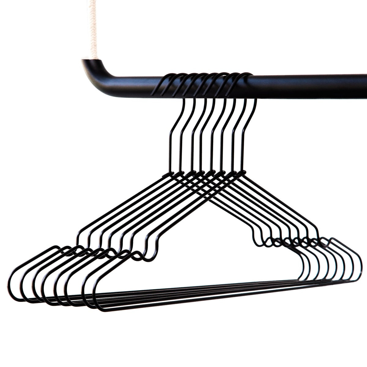 Sturdy metal coat hanger - 8 pieces
